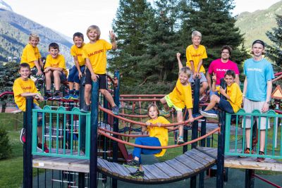 00Gruppen 03 Sonntag Unihockey Camp Disentis 2016