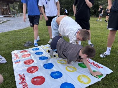 06 fr 20250808 202104.