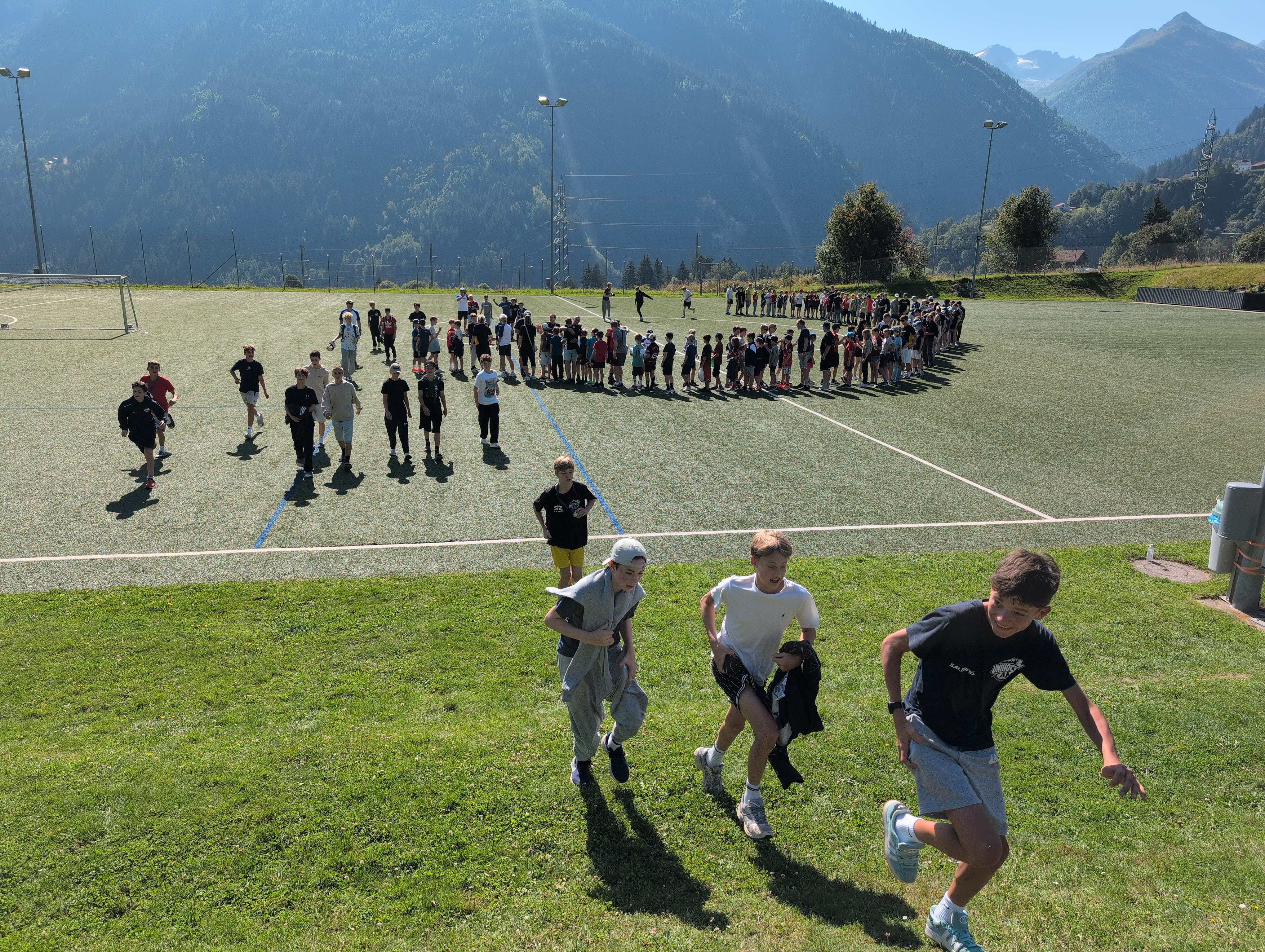 202508092025103408229